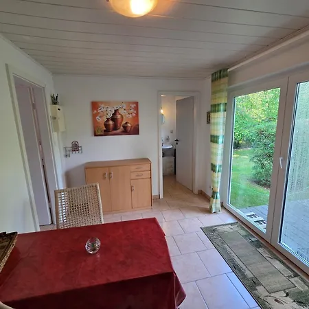 Gartenidyll Am Teich