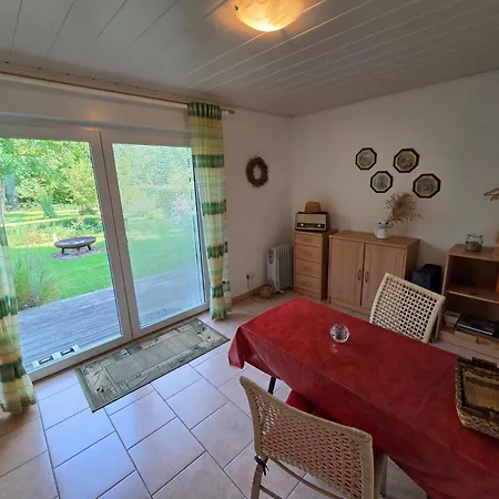 Gartenidyll Am Teich *