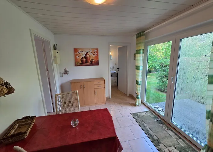 Gartenidyll Am Teich